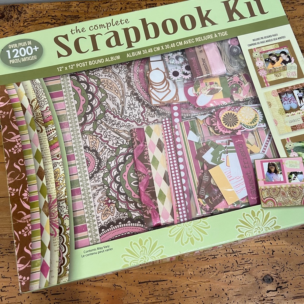 NWOT Scrapbook Kit